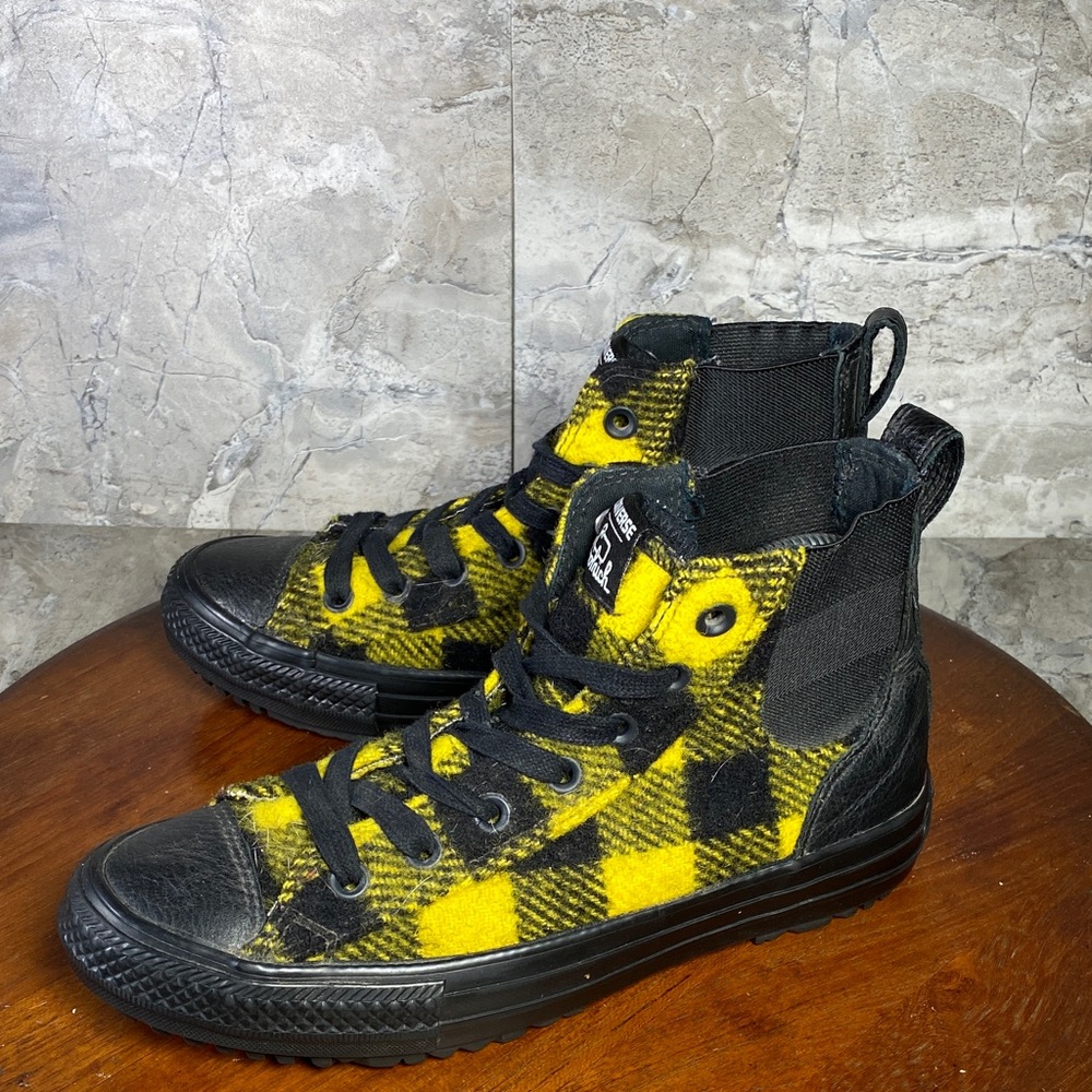 Converse X Woolrich Winter Plaid Women’s Size 7 High Top Shoes